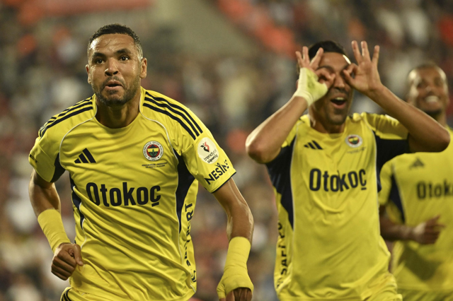 Fenerbahçe'de yaprak dökümü: Tam 7 ayrılık birden Fenerbahçe'de yaprak dökümü: Tam 7 ayrılık birden