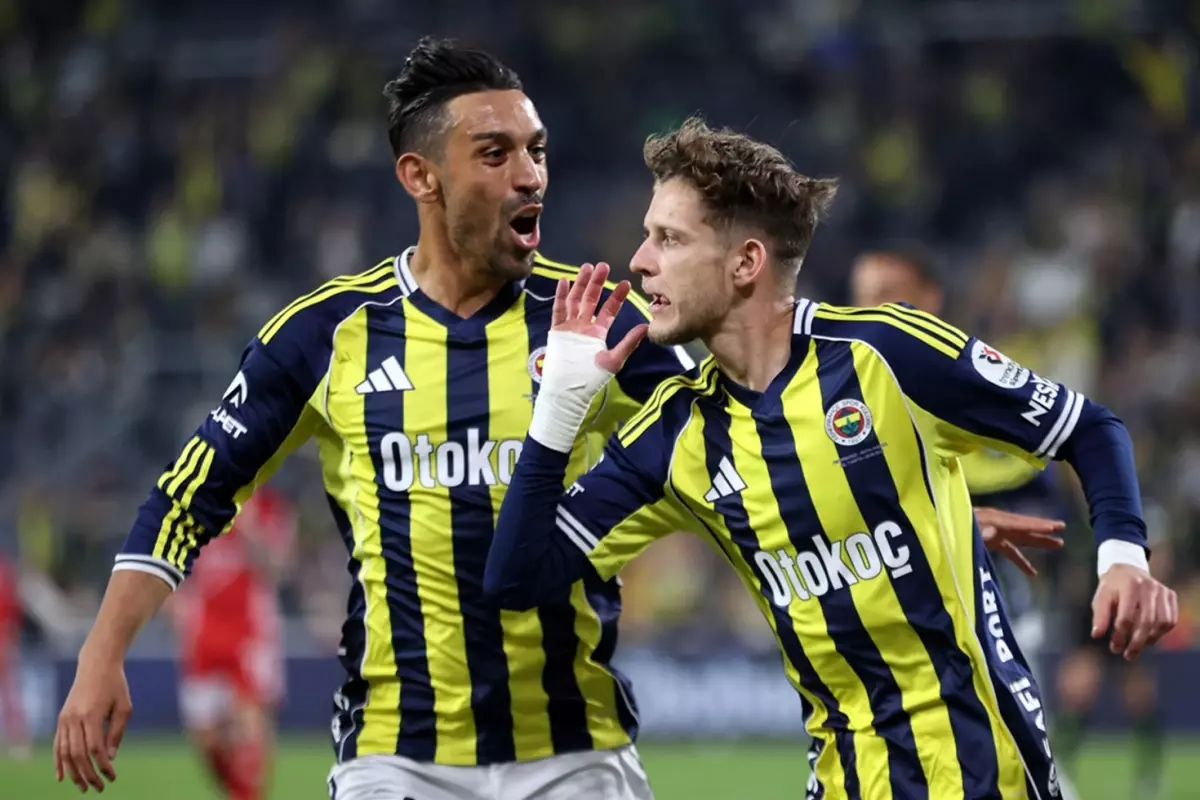 Fenerbahçe\'de yaprak dökümü: Tam 7 ayrılık birden