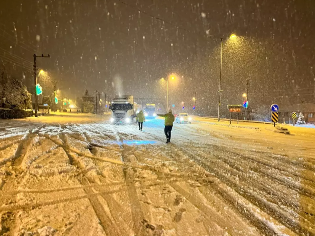 İçişleri Bakanlığı'ndan kuvvetli kar yağışı uyarısı