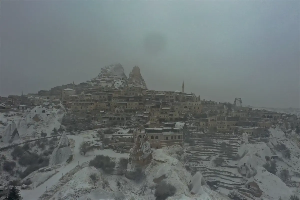 Kapadokya Beyaz Örtüyle Kaplandı