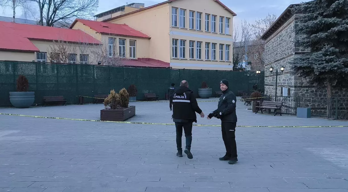 Kars\'ta Bıçaklı Kavga: 7 Yaralı, 14 Gözaltı