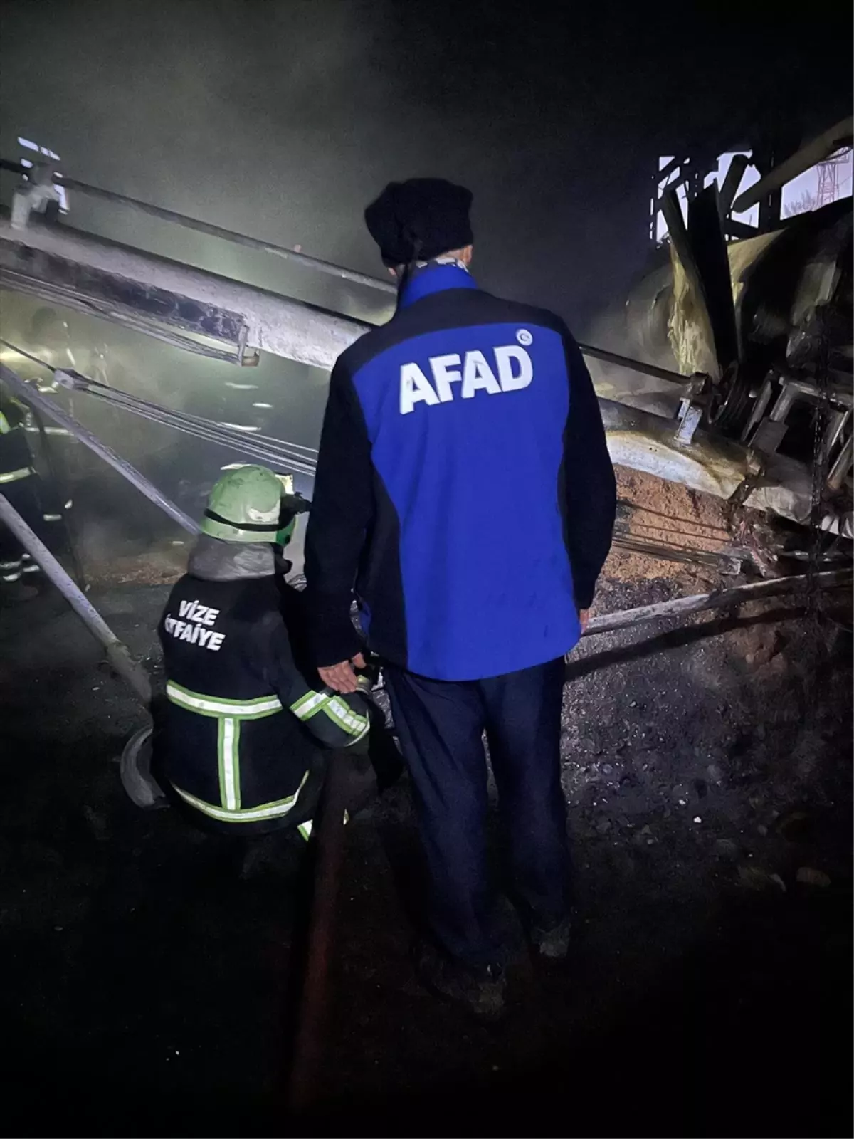 Kırklareli\'nde Pelet Deposunda Yangın