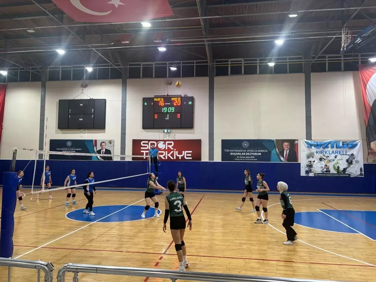 Babaeski\'de Atatürk Koşusu ve Spor Etkinlikleri