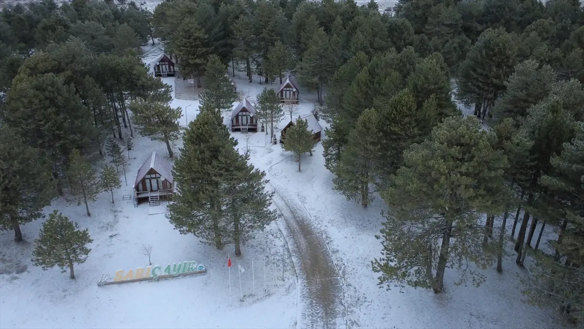 Demirci\'de Kar Yağışı Etkili Oldu