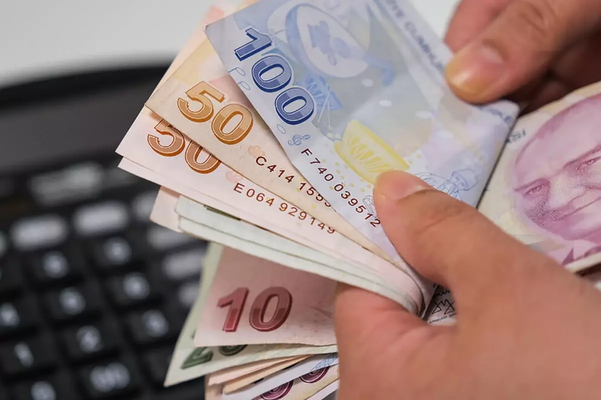 Memur ve emekli ne kadar zam alacak? İşte kulislerde konuşulan en güçlü rakam