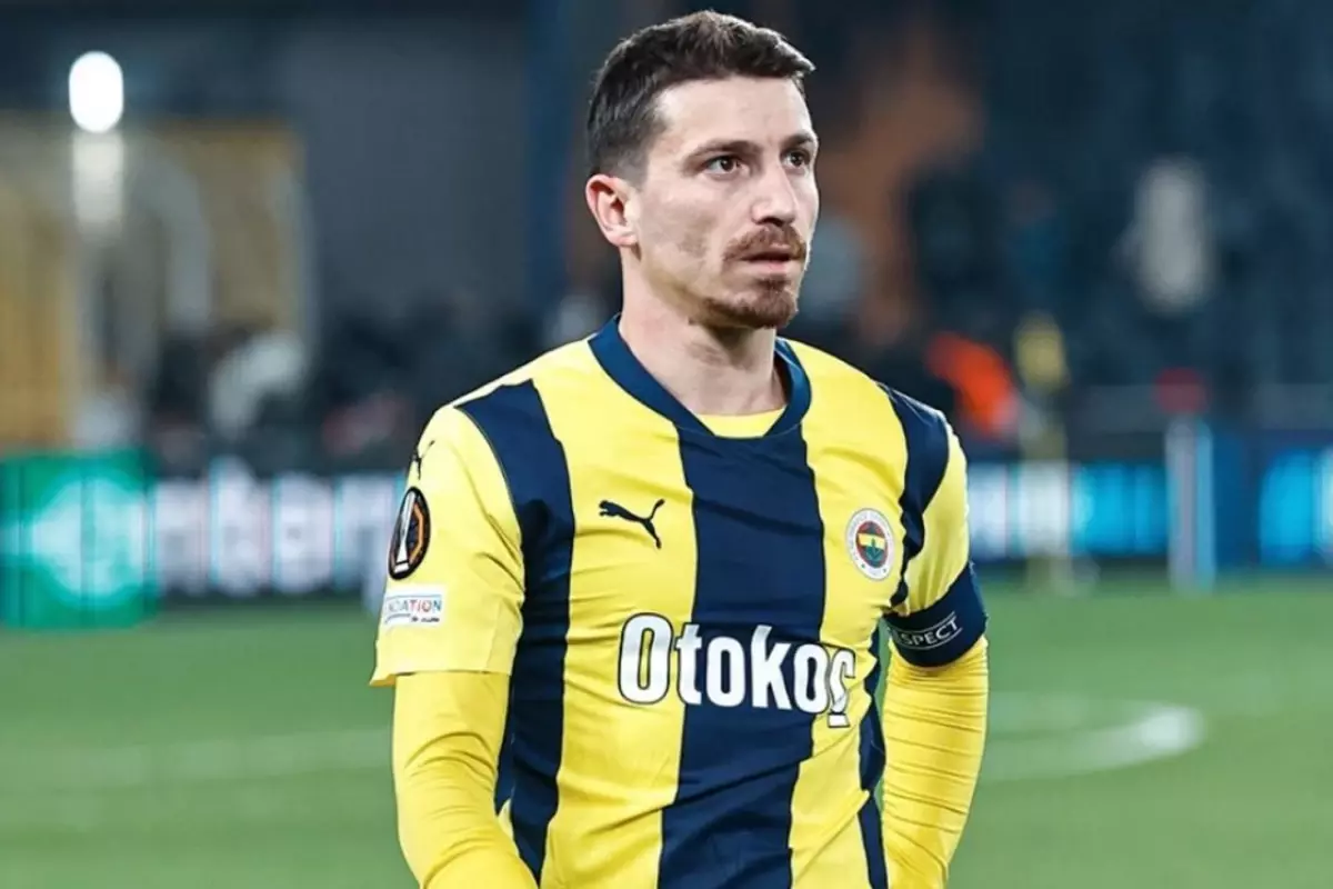 Mert Hakan Yandaş\'tan Fenerbahçe taraftarına mektup: Dostlarına sitem etti