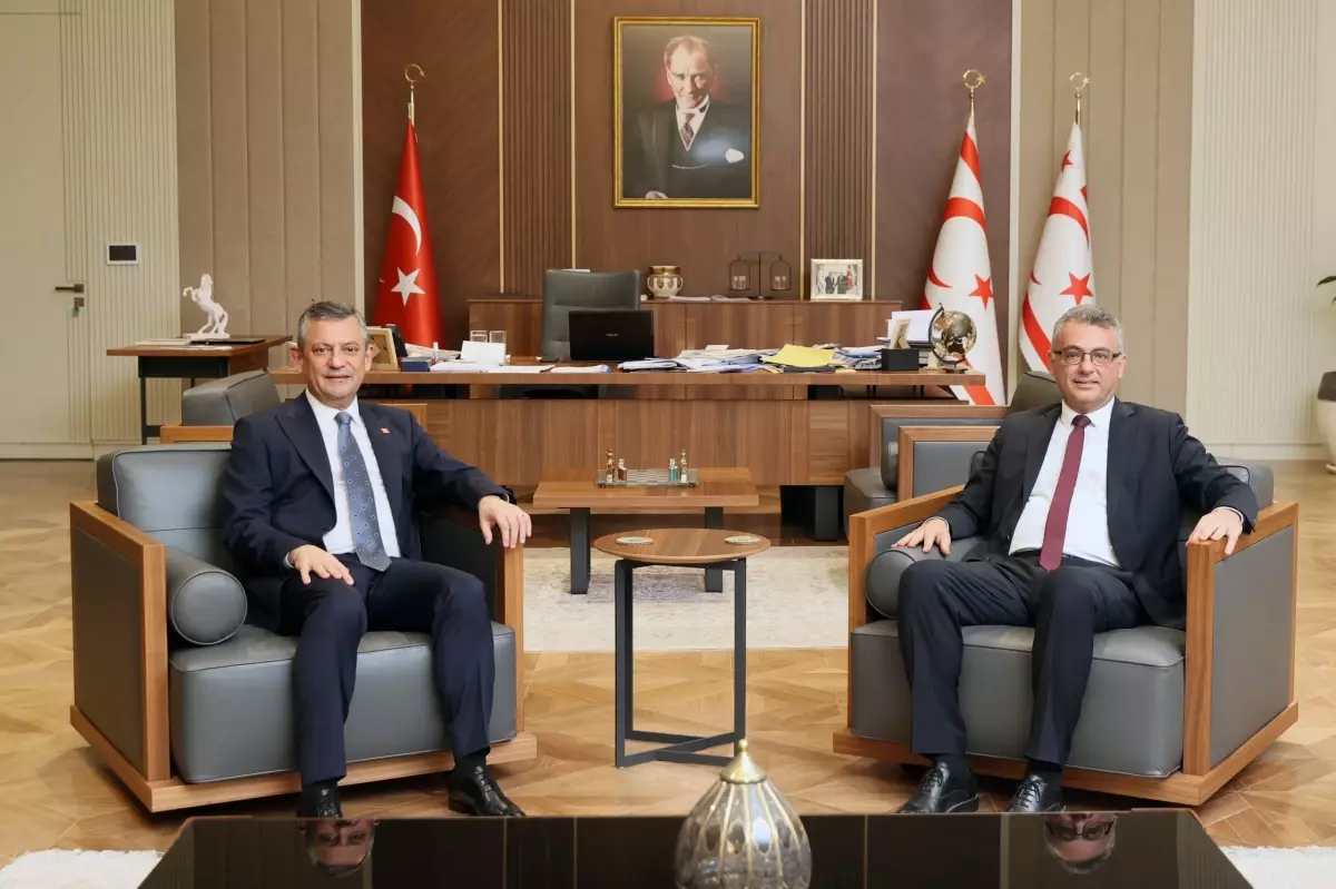 Özgür Özel\'den CTP Genel Başkanı İncirli\'ye Tebrik Ziyareti