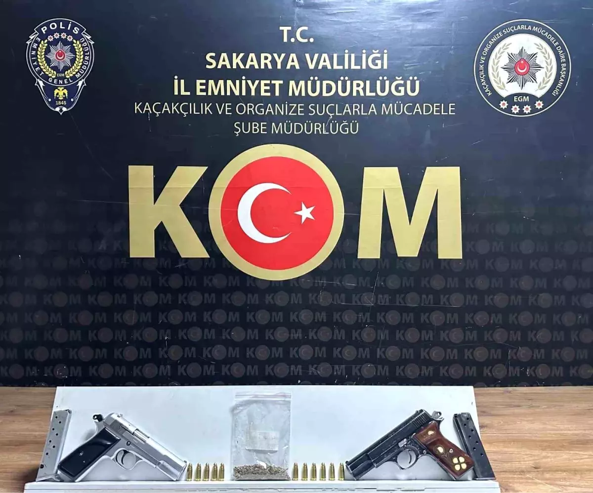 Adapazarı\'nda Silah ve Uyuşturucu Operasyonu
