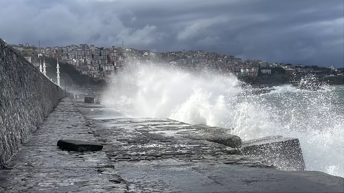 Zonguldak ve Düzce\'de Kuvvetli Rüzgar