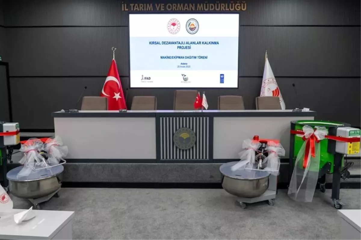 Adana\'da Kadın Çiftçilere Hibe Makine Desteği