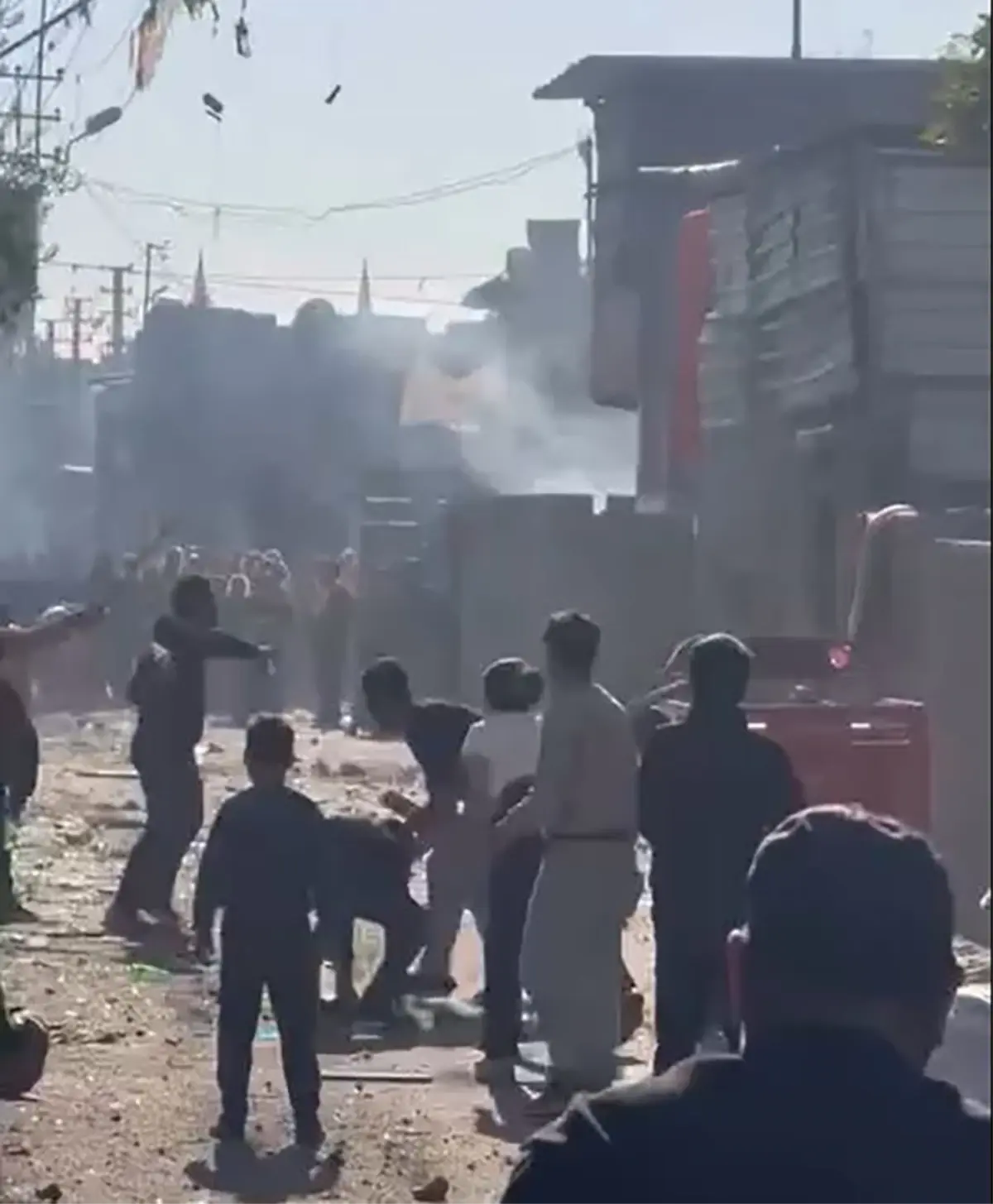 Adana\'da Taşlı Sopalı Kavga