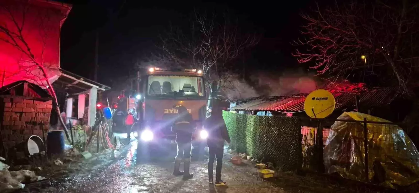 Balıkesir\'de Yangın: 1 Ölü