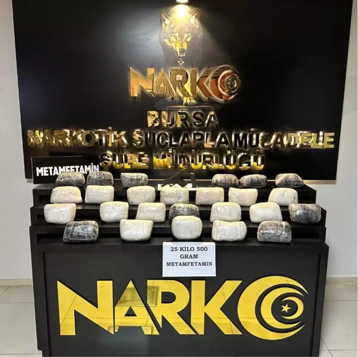 Bursa\'da Narkotik Operasyonu: 25.5 Kilo Metamfetamin Ele Geçirildi