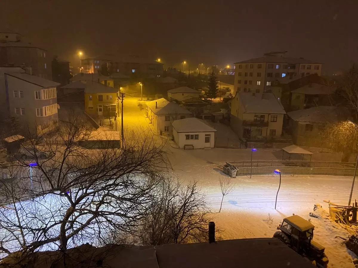 Çankırı\'da Kar Yağışı Etkili