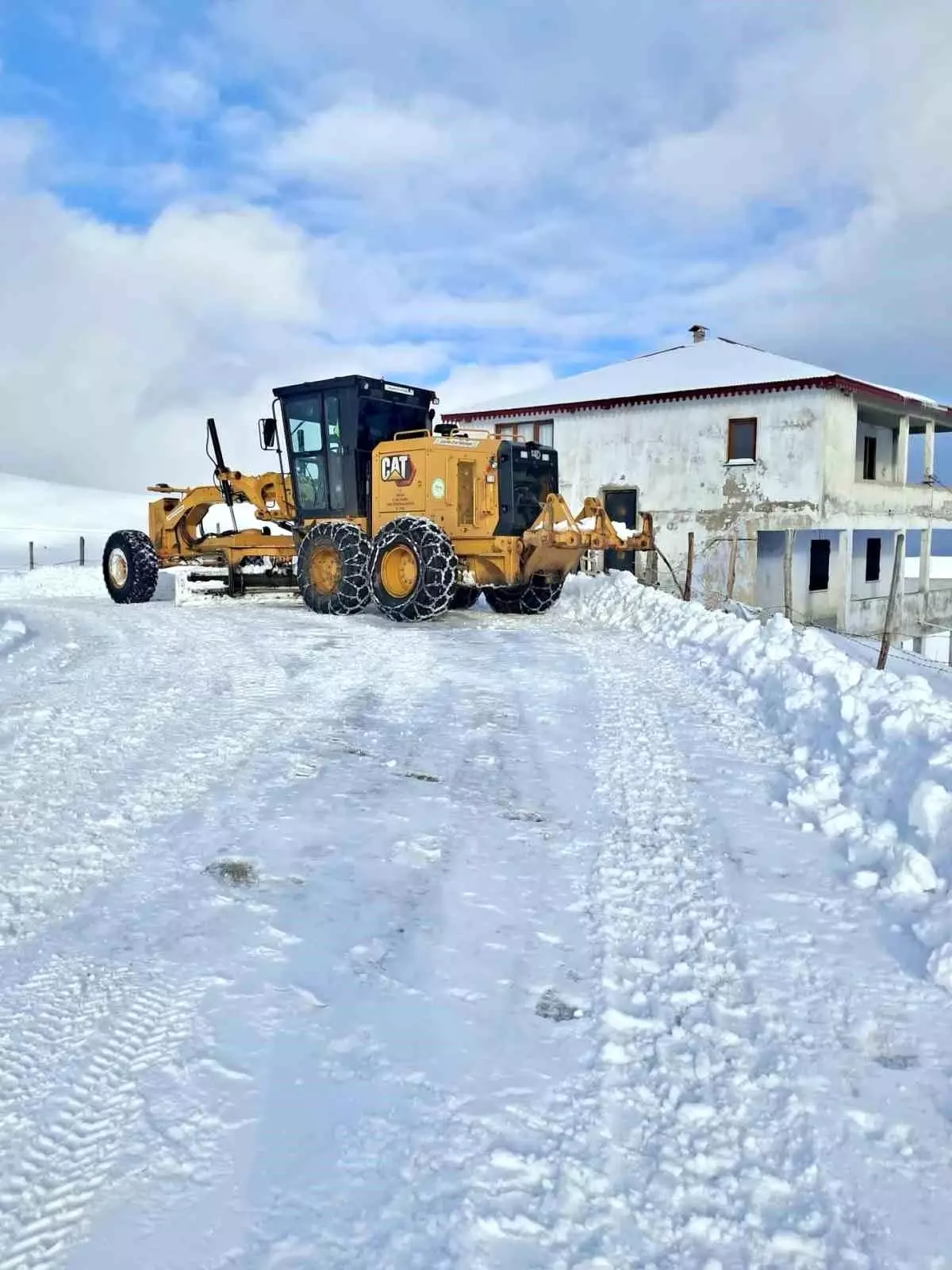 Giresun\'da Kar Yağışı Ulaşımı Olumsuz Etkiledi