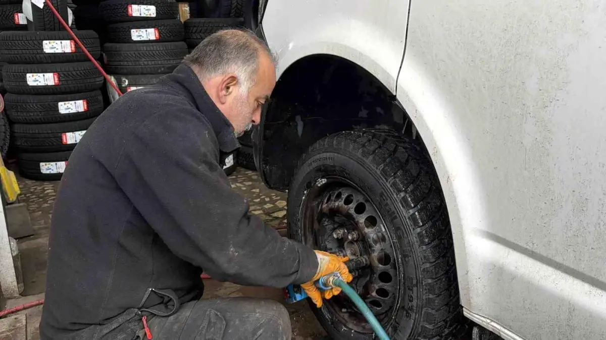 Düzce\'de Kış Lastiği Yoğunluğu