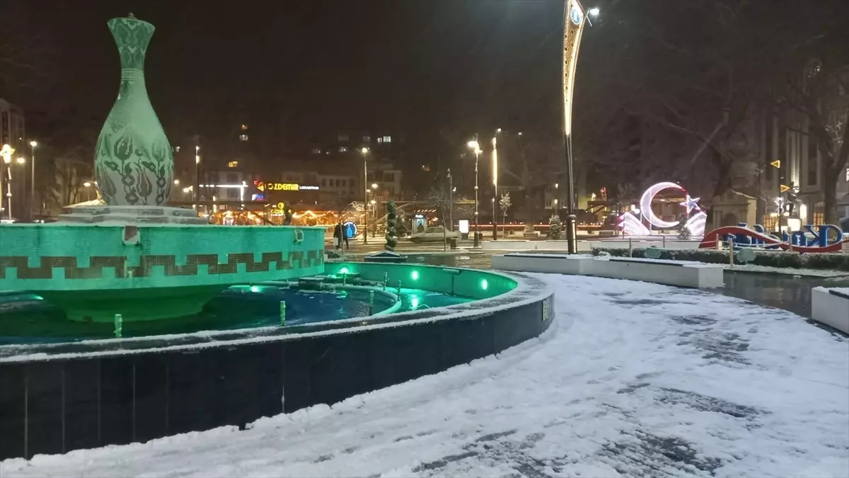 Kütahya\'da İlk Kar Yağışı