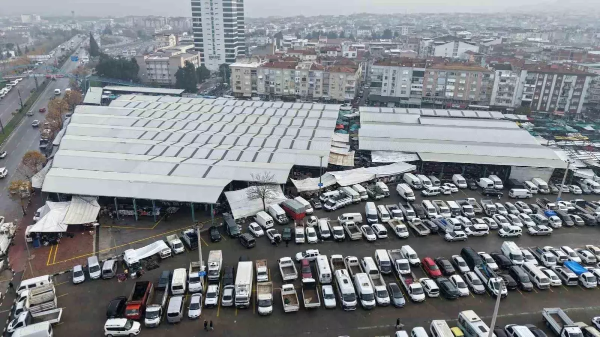 Manisa\'nın en köklü pazarı yeni yüzüne kavuşuyor
