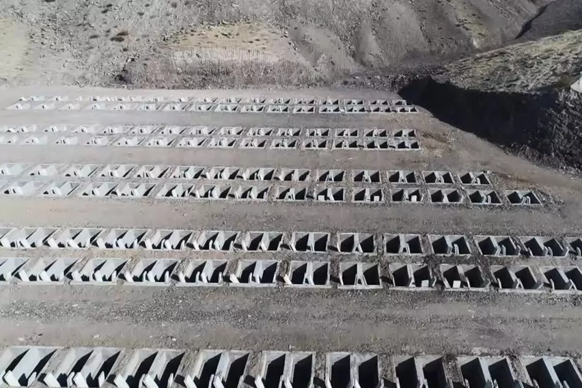 Mezarlar artık bir tık uzakta: İsteyen fotoğrafını görecek, isteyen dua okutacak