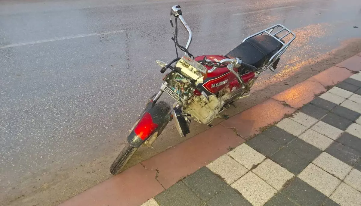 Motosiklet Kazası: Bir Ölü, Bir Yaralı