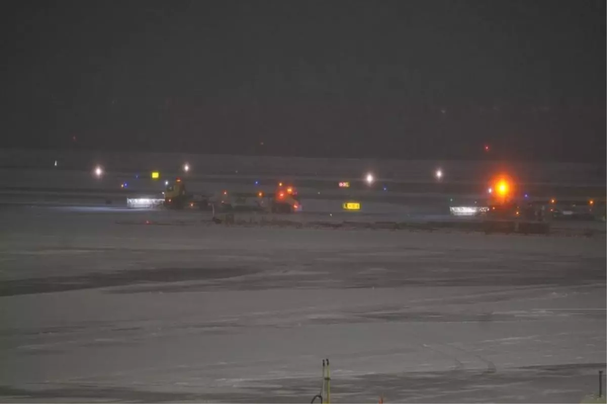 New York\'ta Yoğun Kar Yağışı