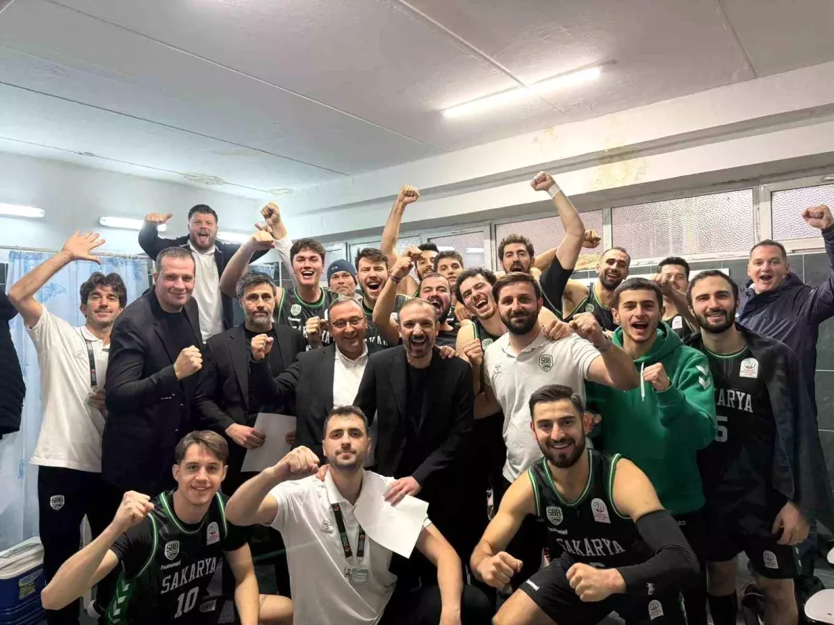 Sakarya Büyükşehir Belediyesi Teşvikiye\'yi 75-70 mağlup etti