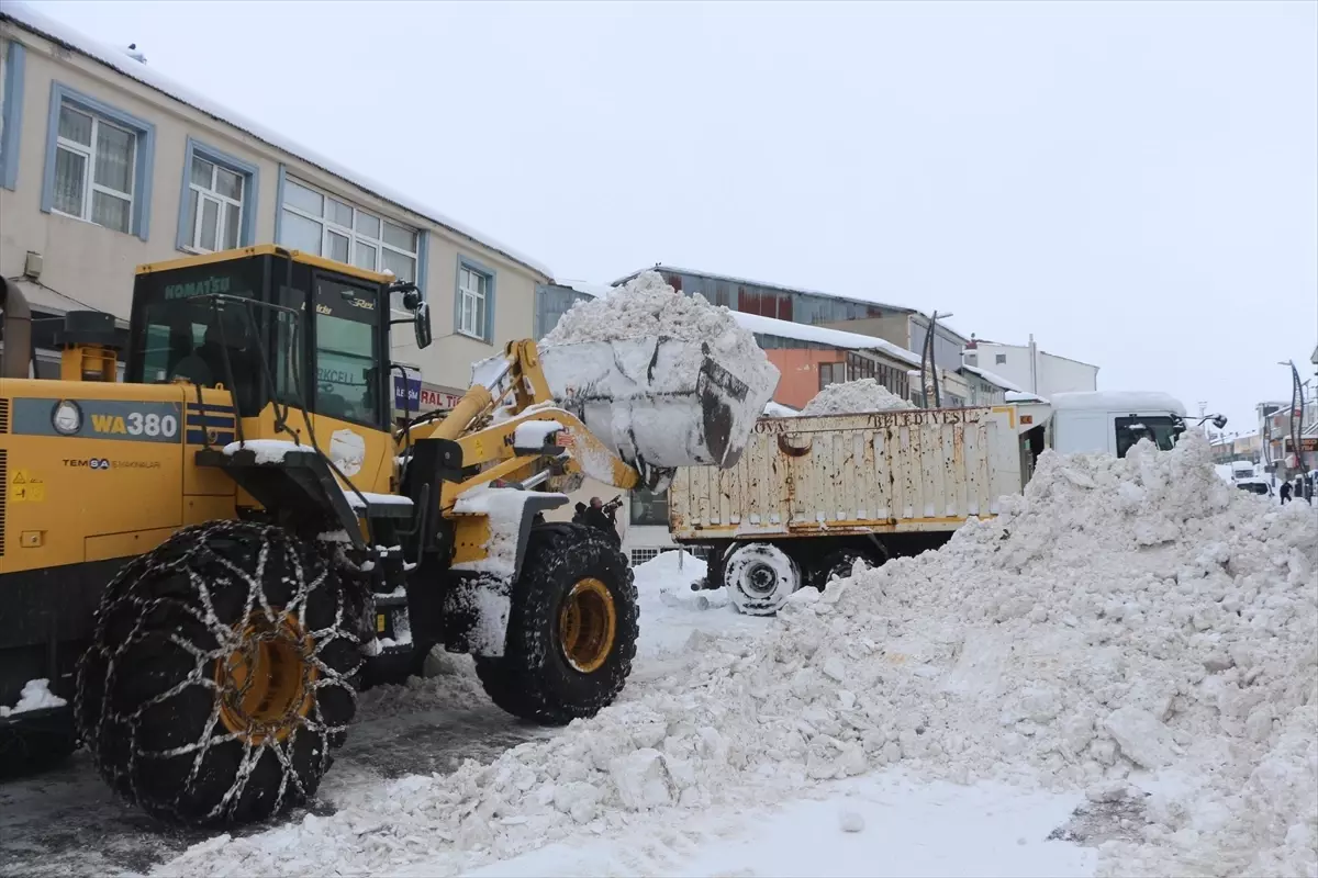 Karla Kaplı Yollar: 269 Yerleşim Yeri Ulaşıma Kapandı