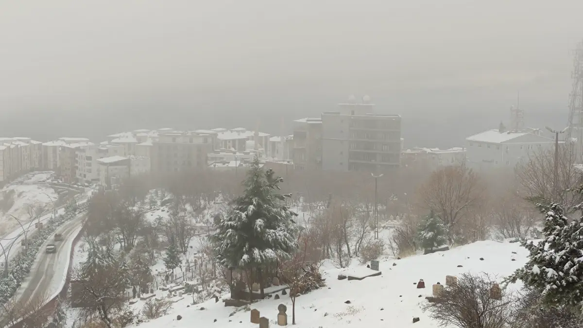 Şırnak\'ta Köy Yolları Kapandı