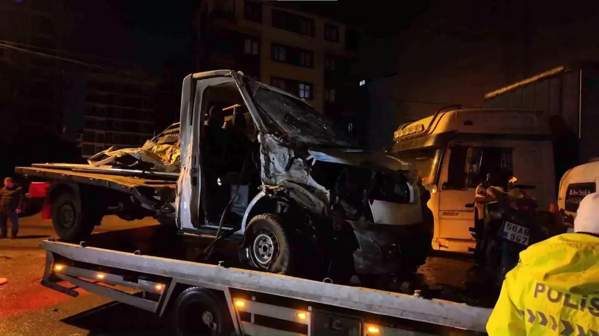 Alkollü Sürücü Trafik Kazası: 4 Yaralı