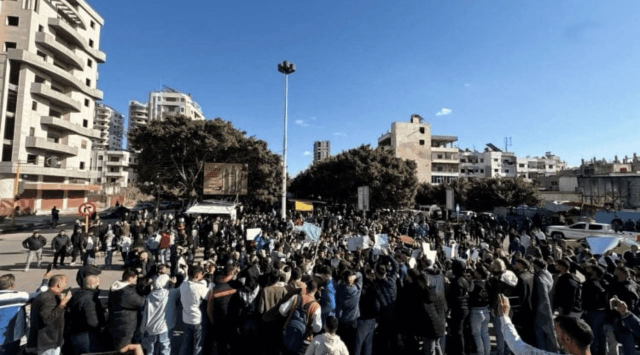 Suriye'de devrik rejim yanlıları güvenlik güçlerine saldırdı: 3 ölü, 60 yaralı