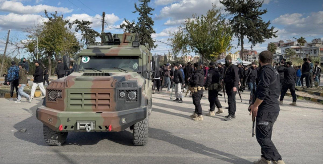 Suriye'de devrik rejim yanlıları güvenlik güçlerine saldırdı: 3 ölü, 60 yaralı