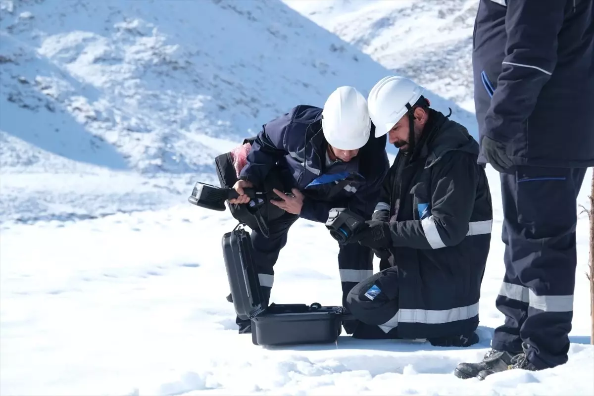 VEDAŞ\'tan Zorlu Kış Şartlarında Enerji Çalışmaları