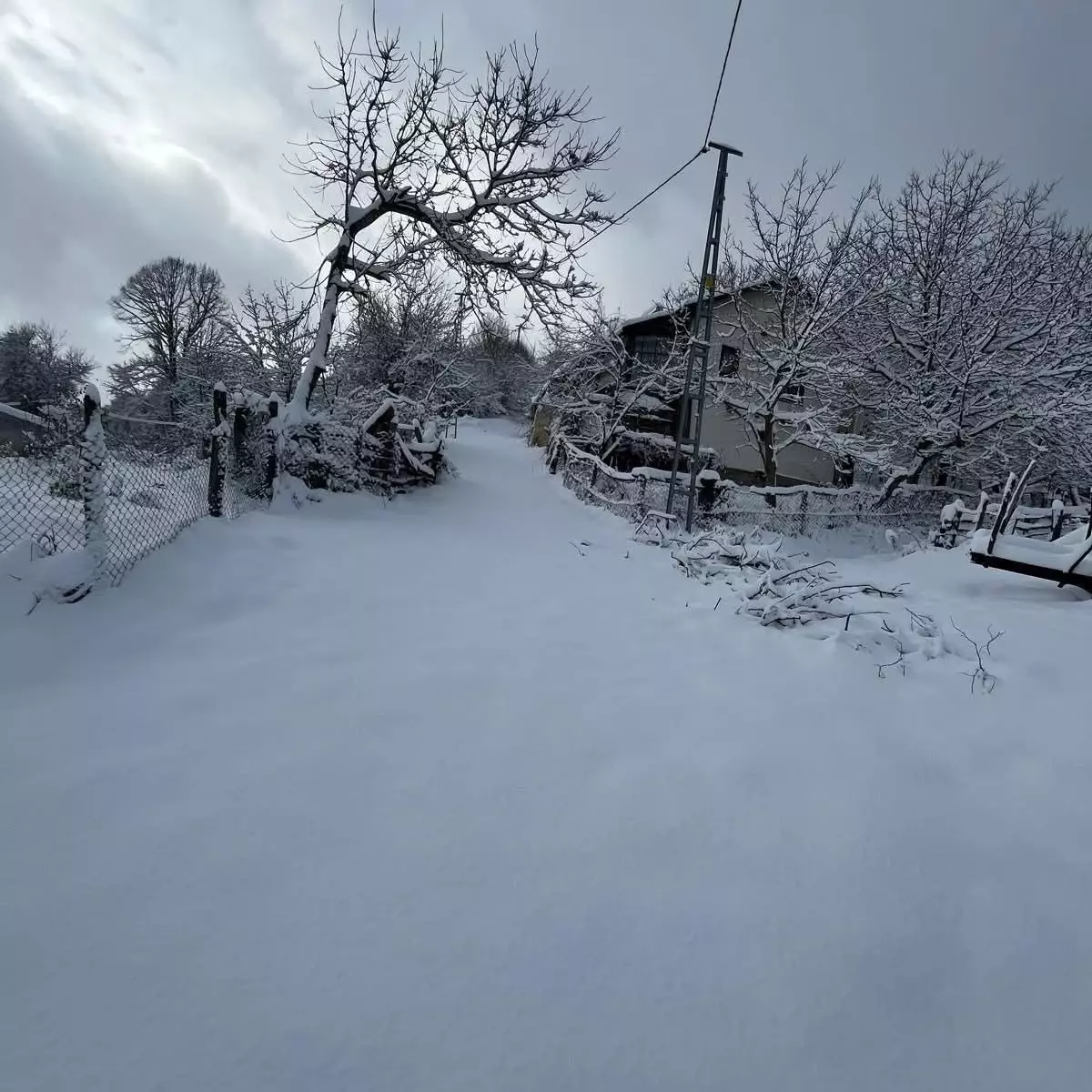 Bartın\'da Kar Yağışı ile 44 Köy Yolu Kapandı