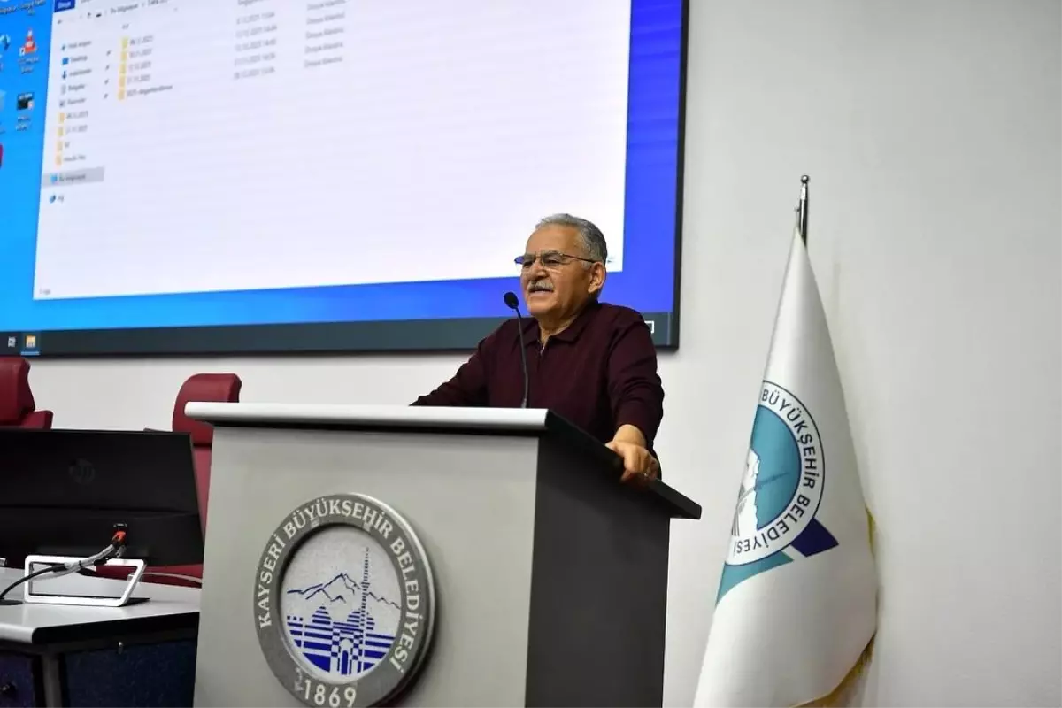Başkan Büyükkılıç\'tan \'2025 Yılı Değerlendirme ve 2026 Yılı Yol Haritası Zirvesi\'