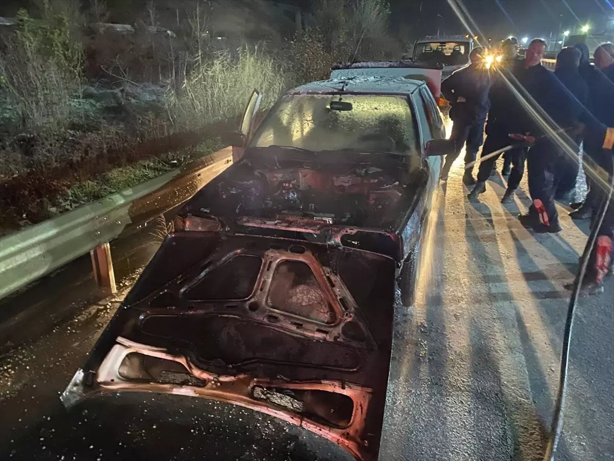 Bilecik\'te Otomobil Yangını