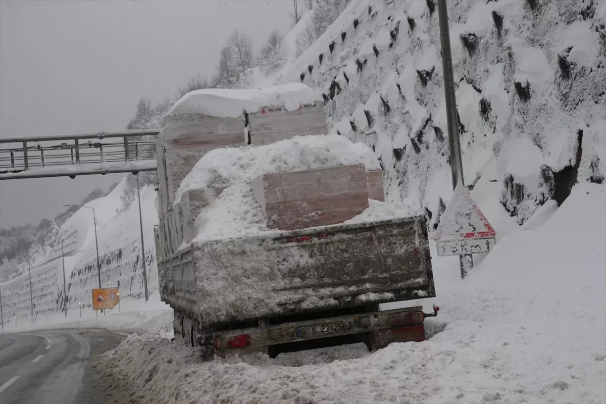 Bolu\'da Eğitime Kar Engeli