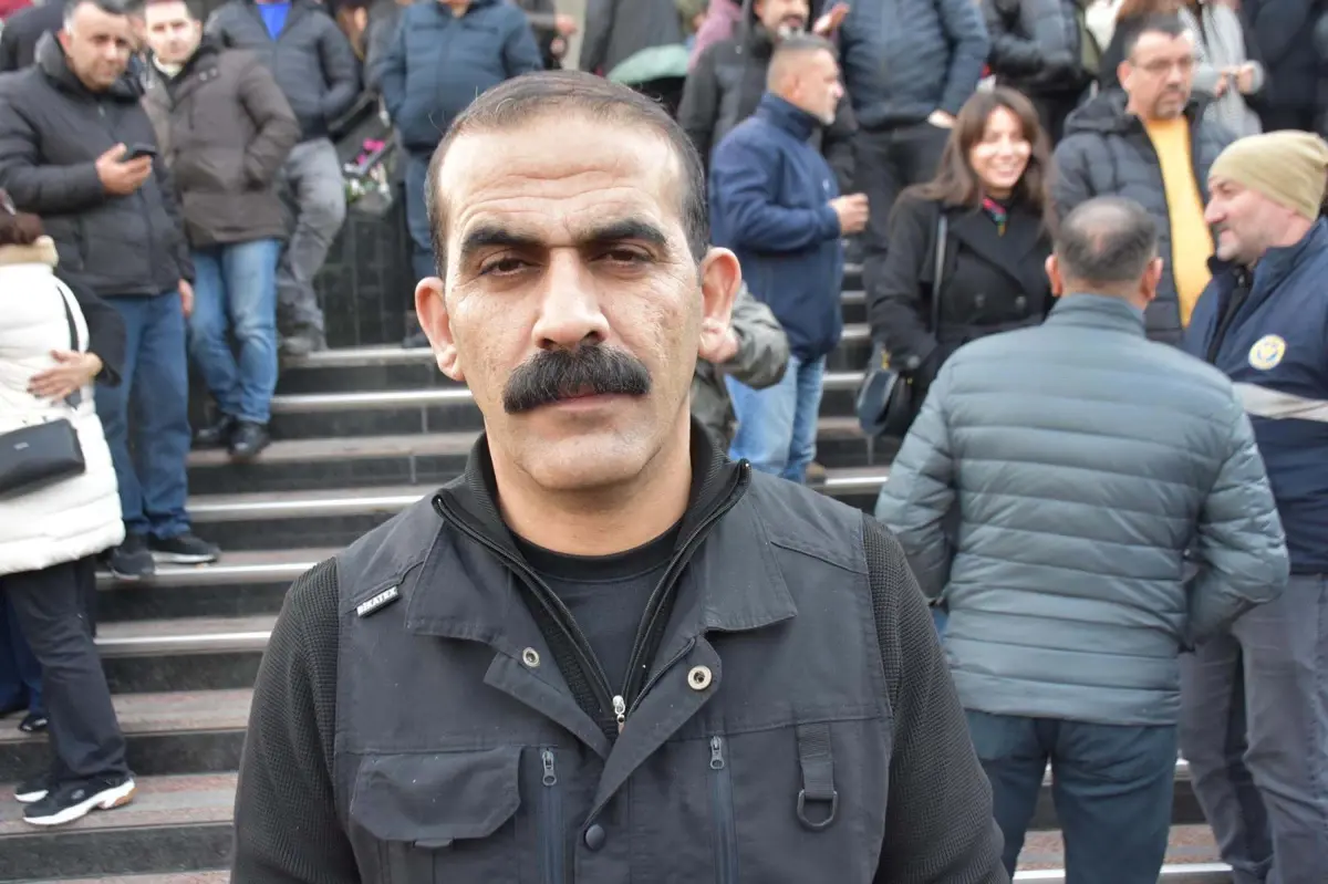 Buca Belediyesi İşçilerinden Maaş Eylemi