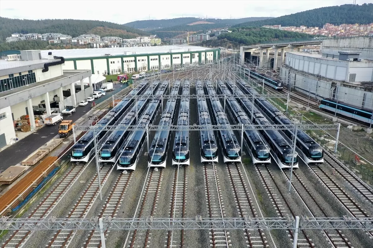 İBB Yeni Metro Araçlarını Tanıttı
