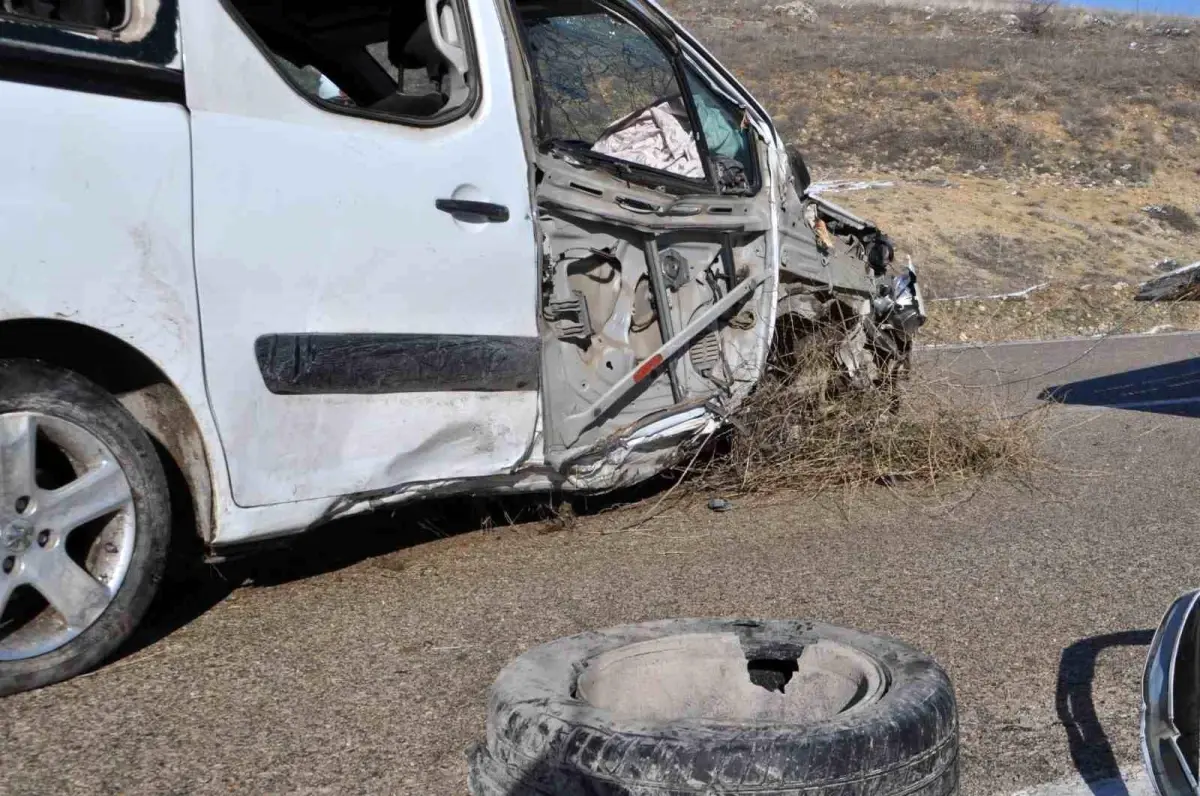 Isparta\'da Gizli Buzlanma Kazası: 4 Yaralı