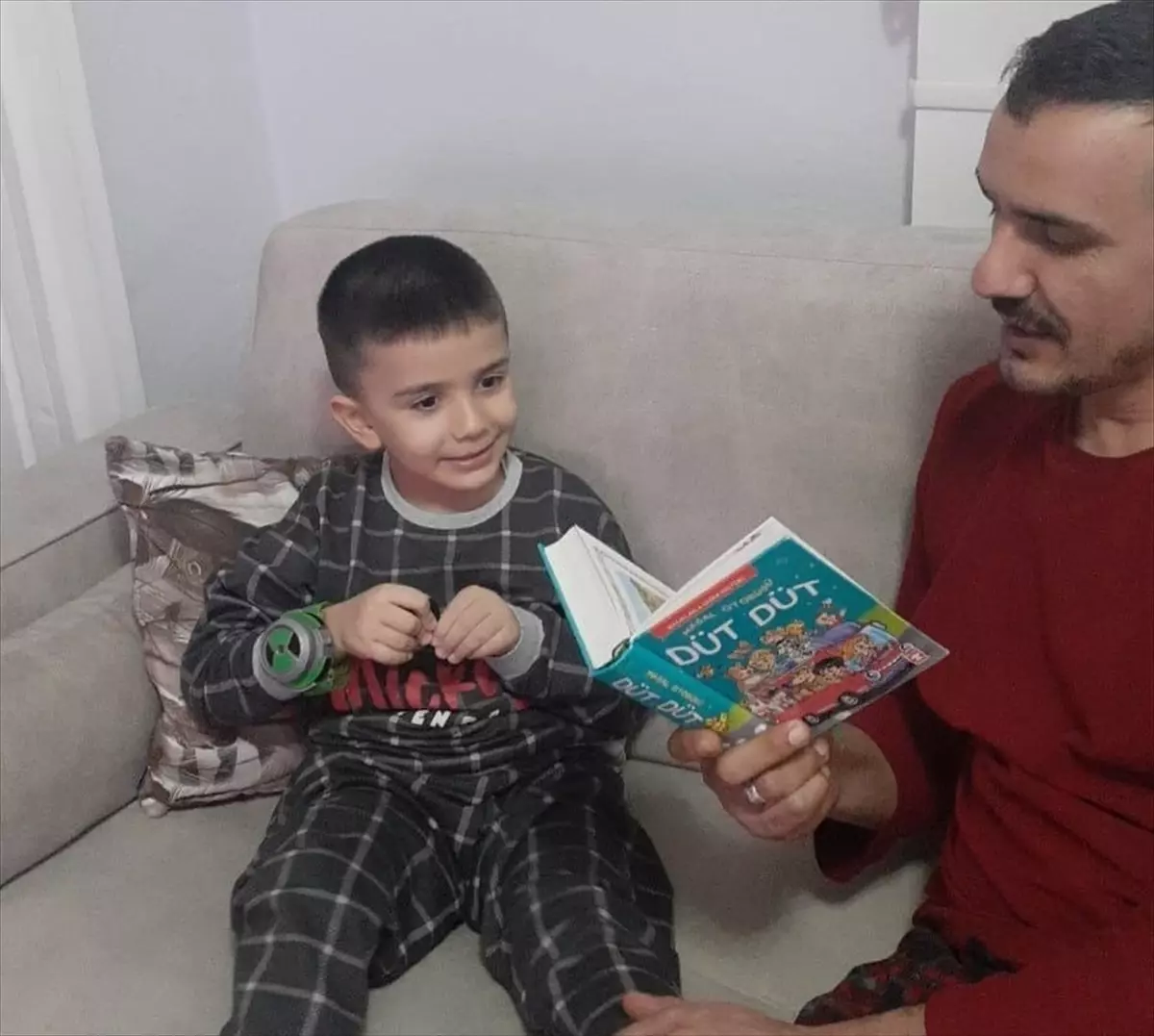 Kargı\'da Öğrenciler Aileleriyle Kitap Okudu