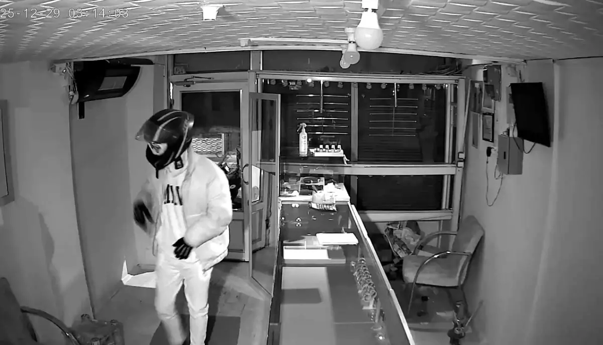 Iğdır\'da Kuyumcudan 6 Kilo Altın Çalındı