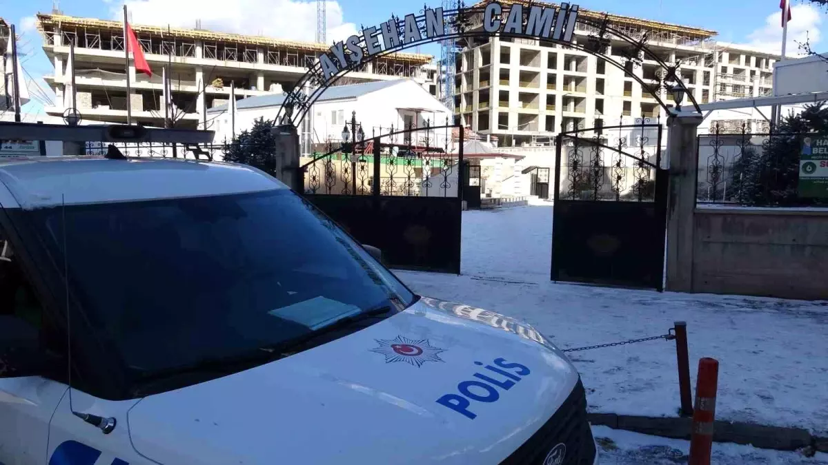 Malatya\'da Genç Tuvalette Bulundu