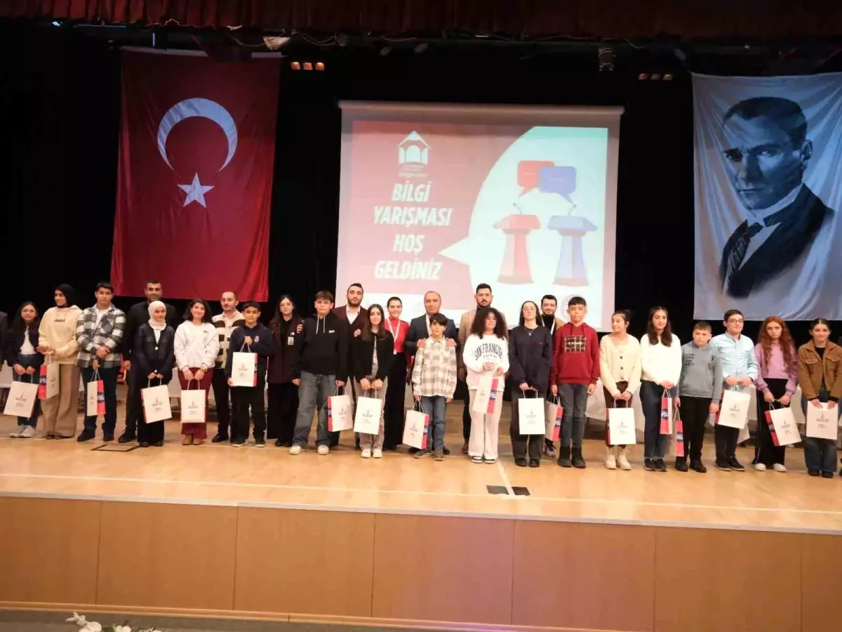 Sancaktepe Belediyesi Bilgi evi öğrencileri bilgilerini yarıştırdı