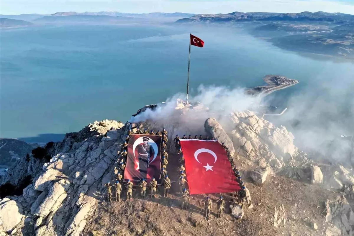 Şehit Ömer Tunçbilek şehadetinin yıl dönümünde dualarla anıldı