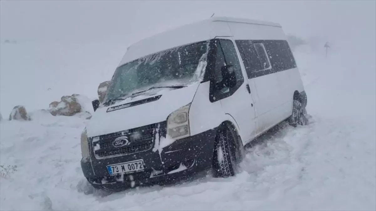 Şırnak\'ta Temizlik ve Karla Mücadele Çalışmaları
