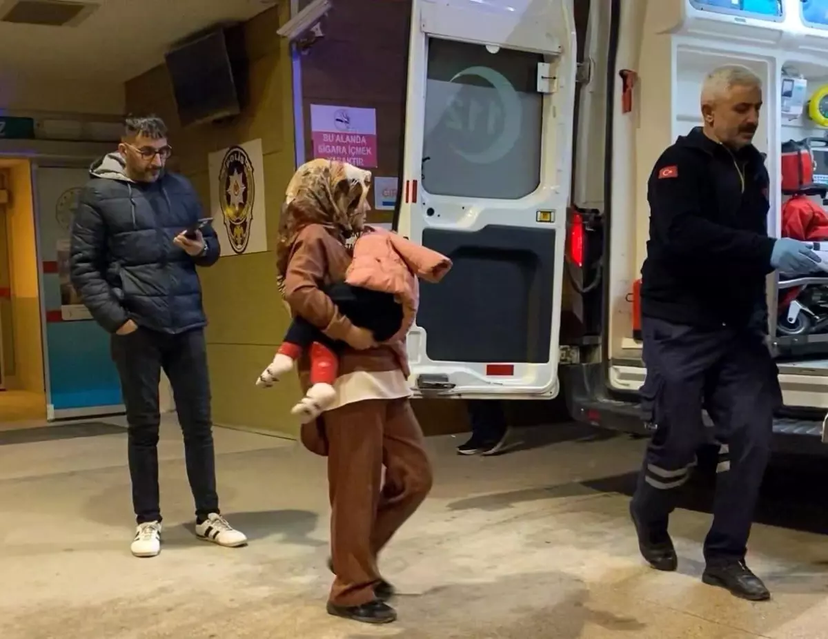 İnegöl\'de Şifonyer Devrildi, 3 Yaşındaki Çocuk Yaralandı