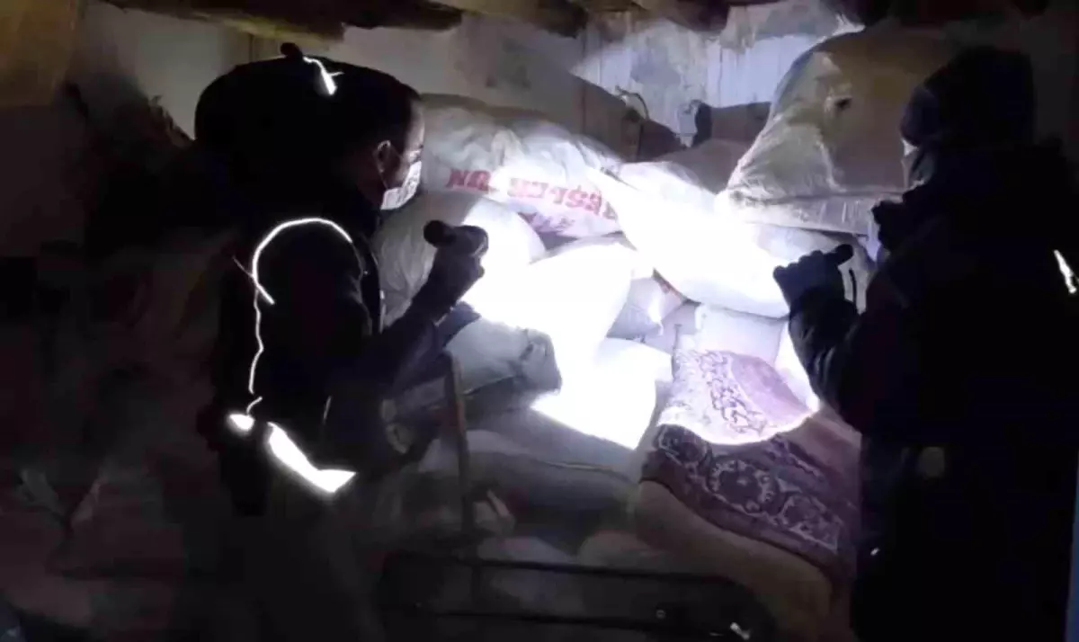 Ağrı\'da Uyuşturucu Operasyonu: 29 Kilo Elektronik İlaç ve Madde Ele Geçirildi