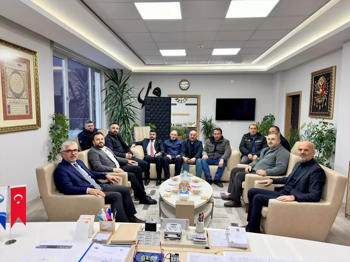 AK Parti Samsun Milletvekili Aksu\'dan Ladik Belediyesine ziyaret