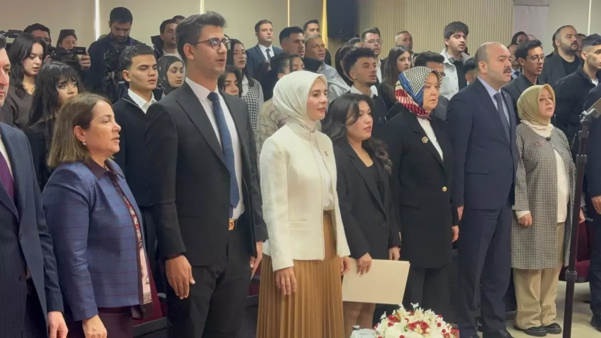 605 Genç Kamuya Atandı