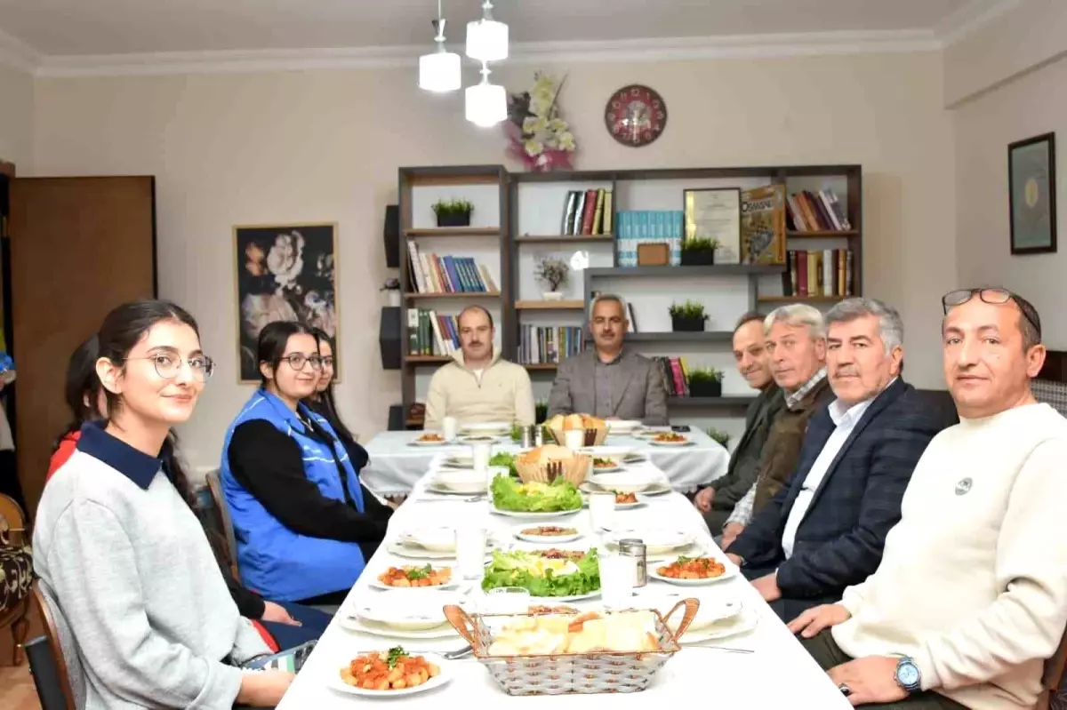 Gençlerden deneyim kazandıran sofra